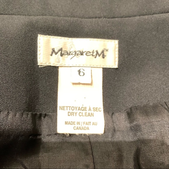Margaret M Women’s Black Lightweight Buttoned Blazer Suit Jacket, Size 6 - Picture 5 of 8